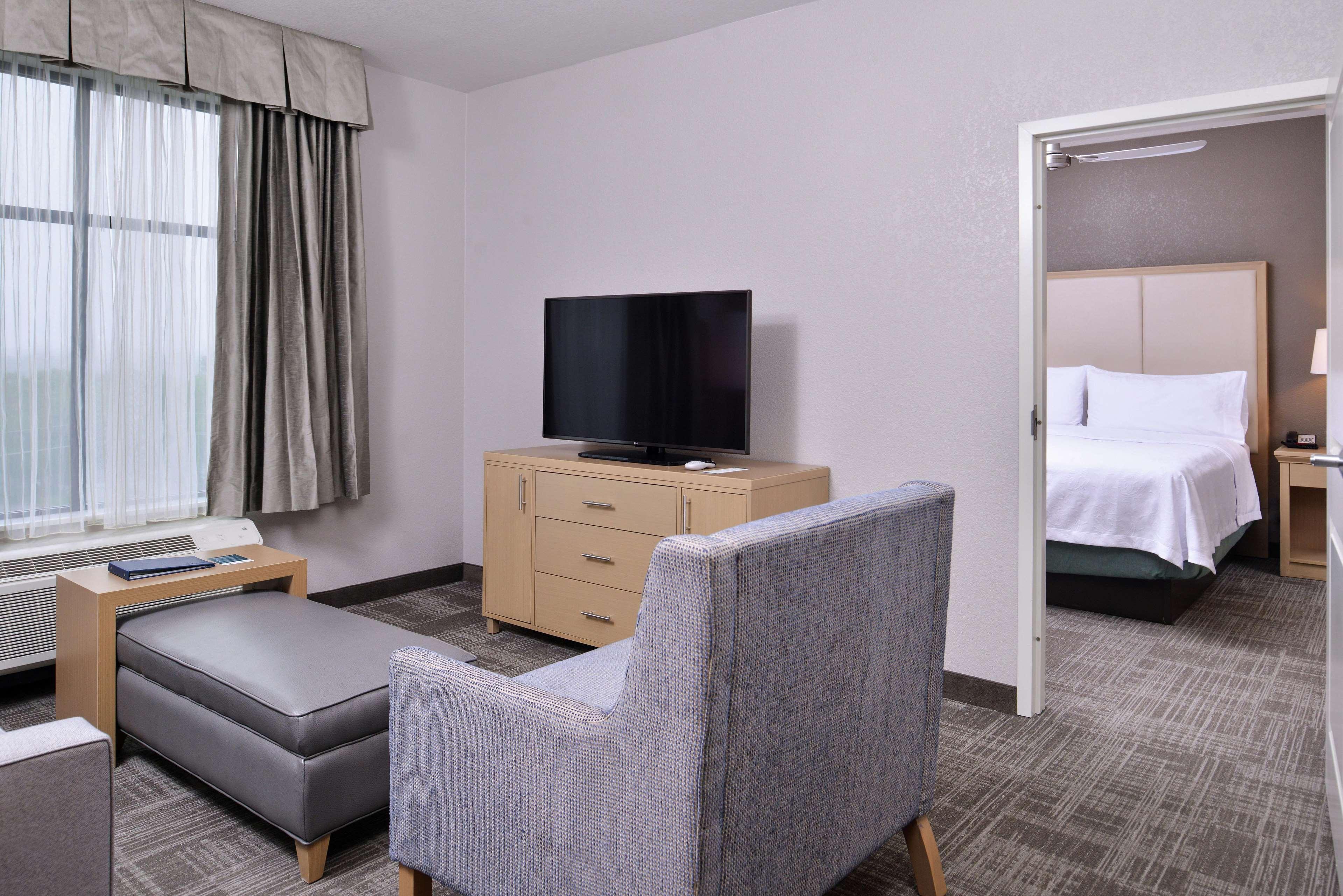 Homewood Suites Des Moines Airport Exterior foto